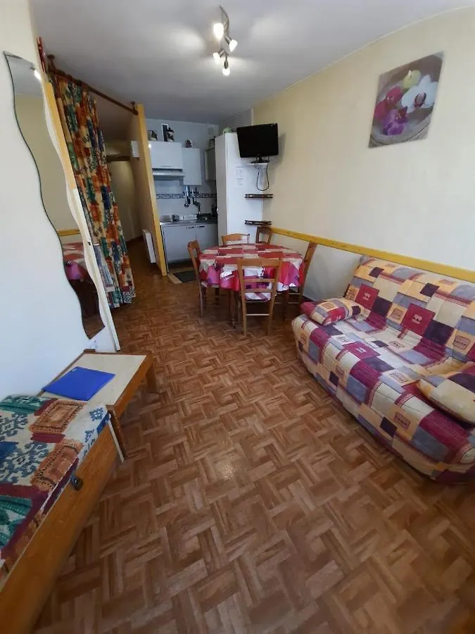 Altissim Grizzly Apartment Pas De La Casa Andorra