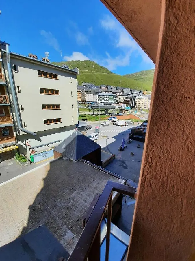 Altissim Grizzly Apartment Pas De La Casa Andorra